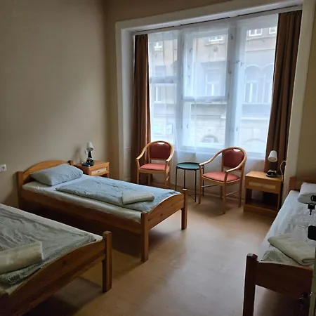 Bed & Breakfast Wesselenyi 3*